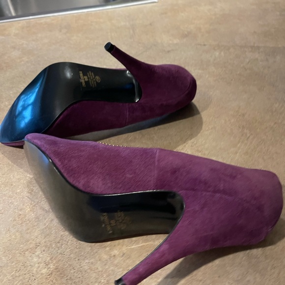 PURPLE/PLUM SUEDE-TYPE HEELS - Picture 3 of 5